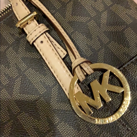 Michael Kors Shoulder Purse - Picture 2 of 4